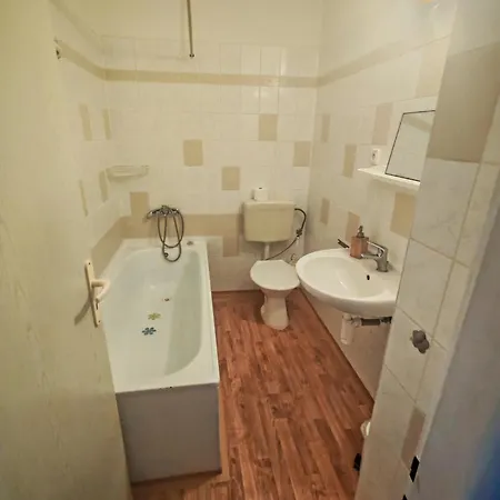 Apartamento A Restaurant Sportturia